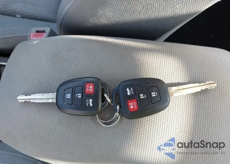 2015 Toyota Corolla Le Plus из США, поврежденный, VIN 5YFBURHE1FP207593